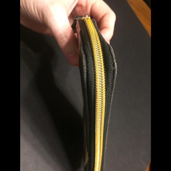 Coated Canvas Zip Around Wallet w/ A Girl On Front - Picture 5 of 8